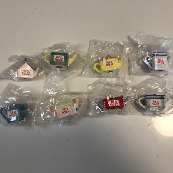 Red Rose 1997 Complete Roseville Series Teapot Figurine Collection Set of 8 NIP - Picture 2 of 10